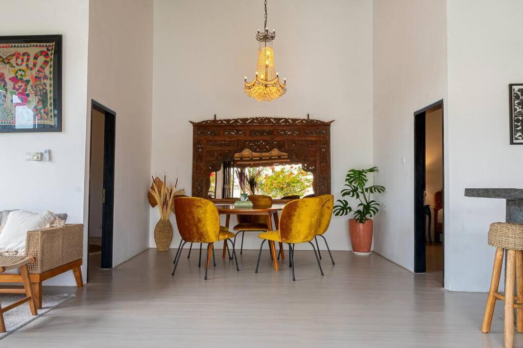 Berawa Canggu Stylish Joglo 3 Bedrooms Private Villa With Private Pool Extérieur photo
