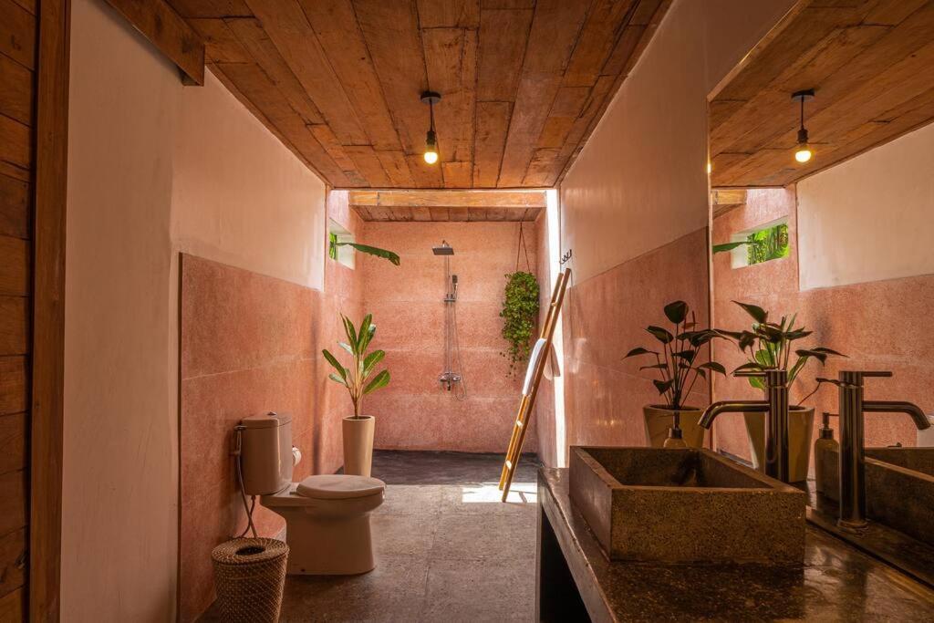 Berawa Canggu Stylish Joglo 3 Bedrooms Private Villa With Private Pool Extérieur photo